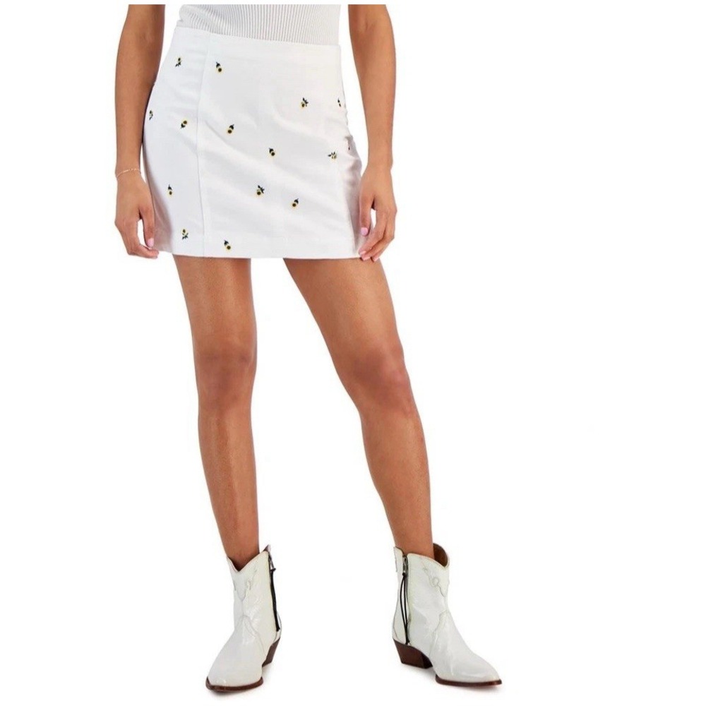 Women's Tinseltown  White‎ Sunflowers Seamed Mini Skirt (Large)